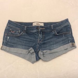 Hollister Jean Shorts (size 7)